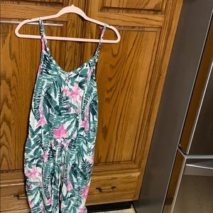 EUC size lg Old Navy Jump Suit